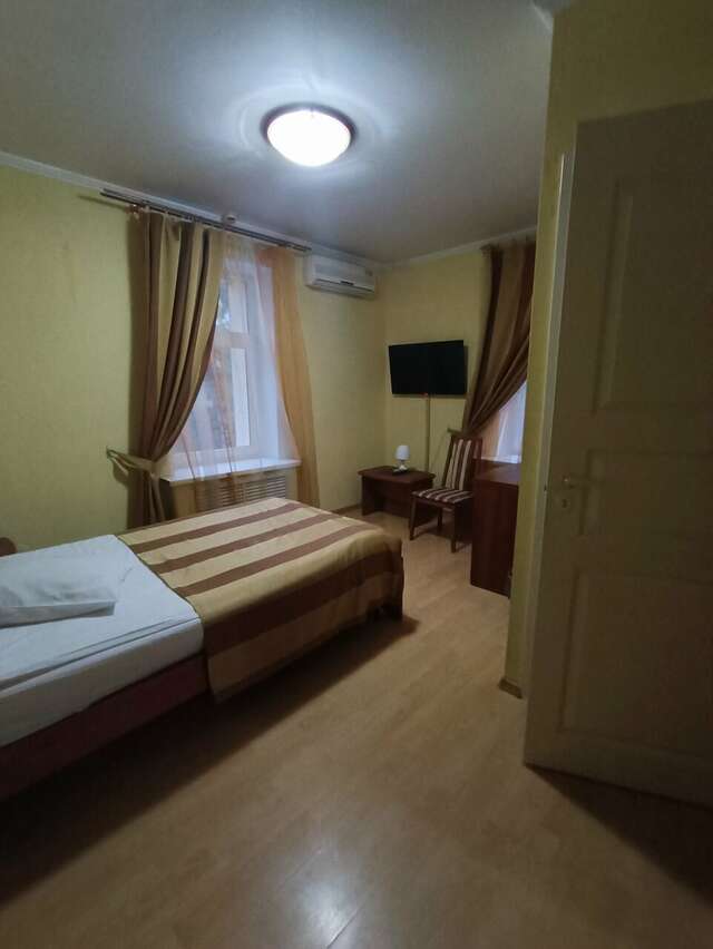 Гостиница Лотос Южно-Сахалинск-98