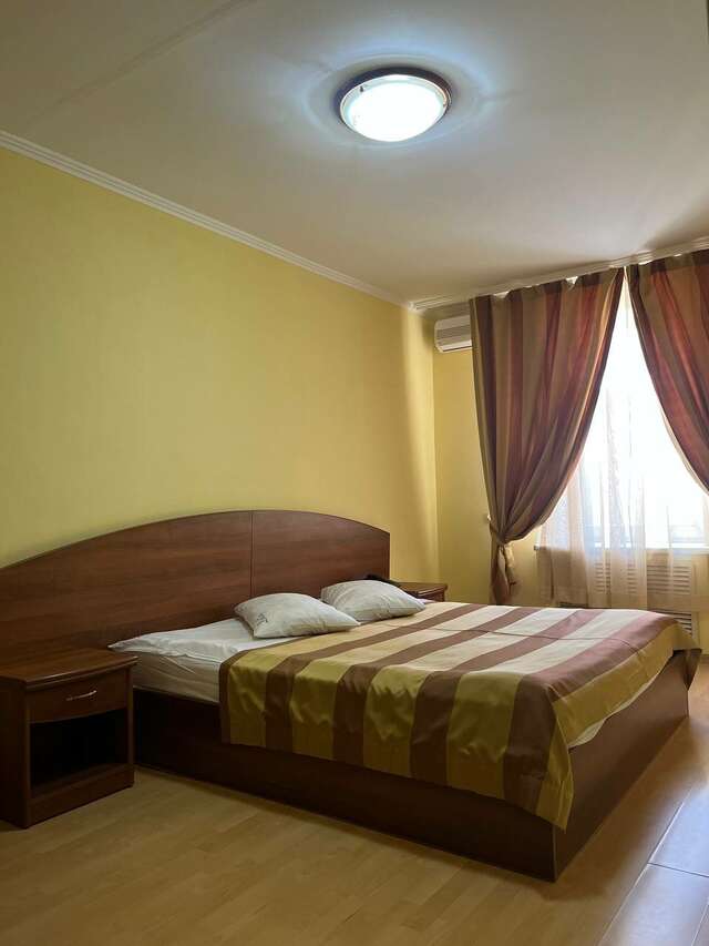 Гостиница Лотос Южно-Сахалинск-104